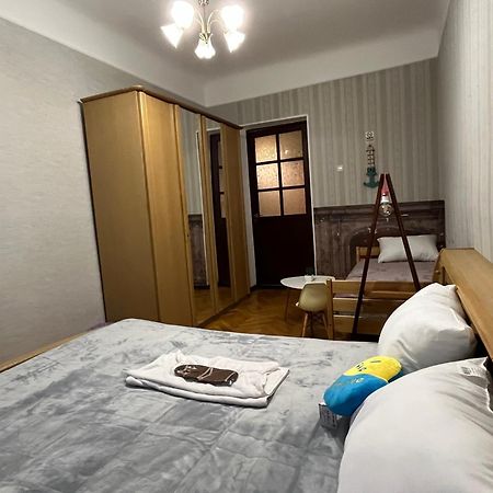 Ararat-Klovskaya Hostel-Apartments Kiev Ngoại thất bức ảnh