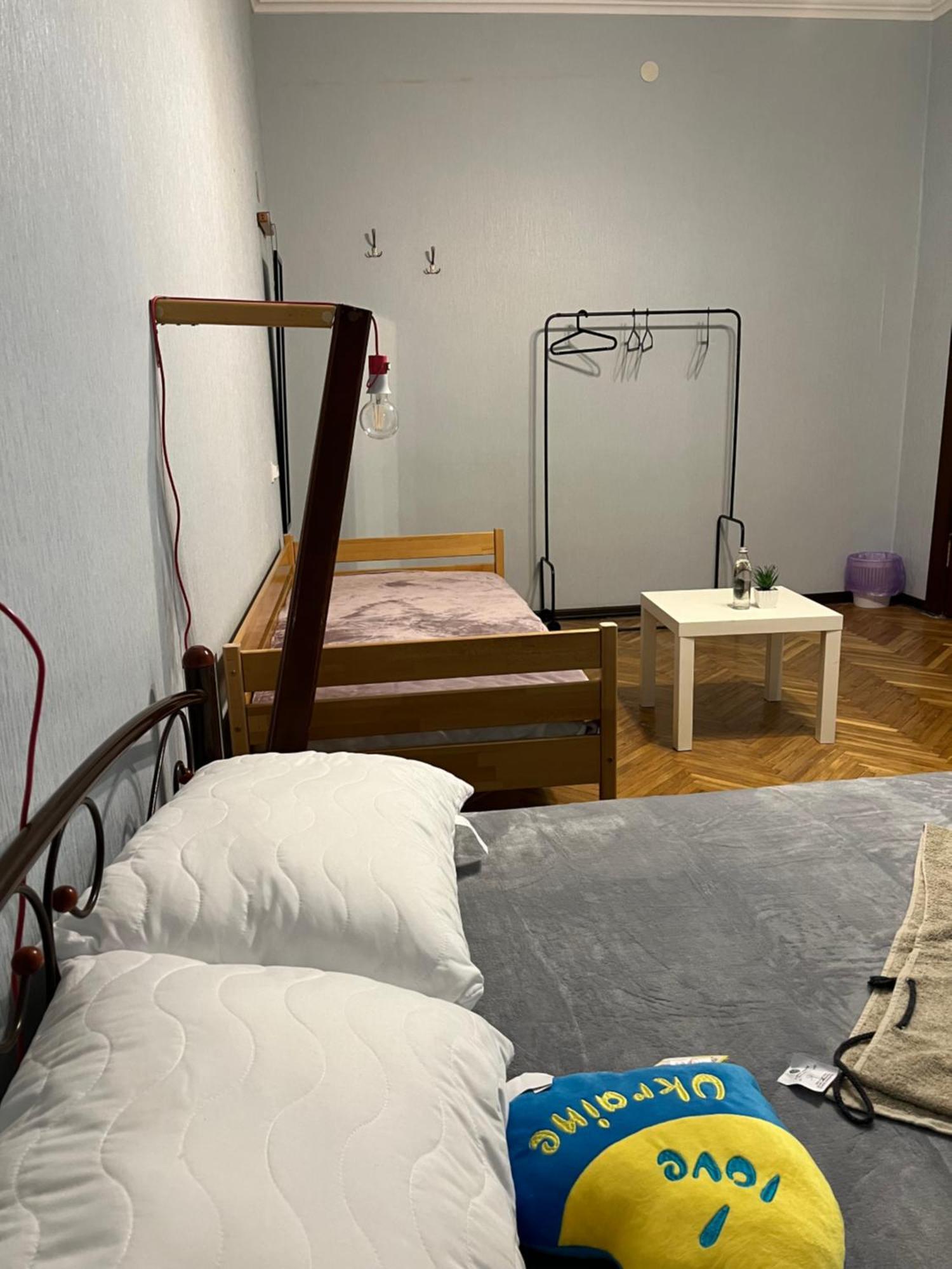 Ararat-Klovskaya Hostel-Apartments Kiev Ngoại thất bức ảnh