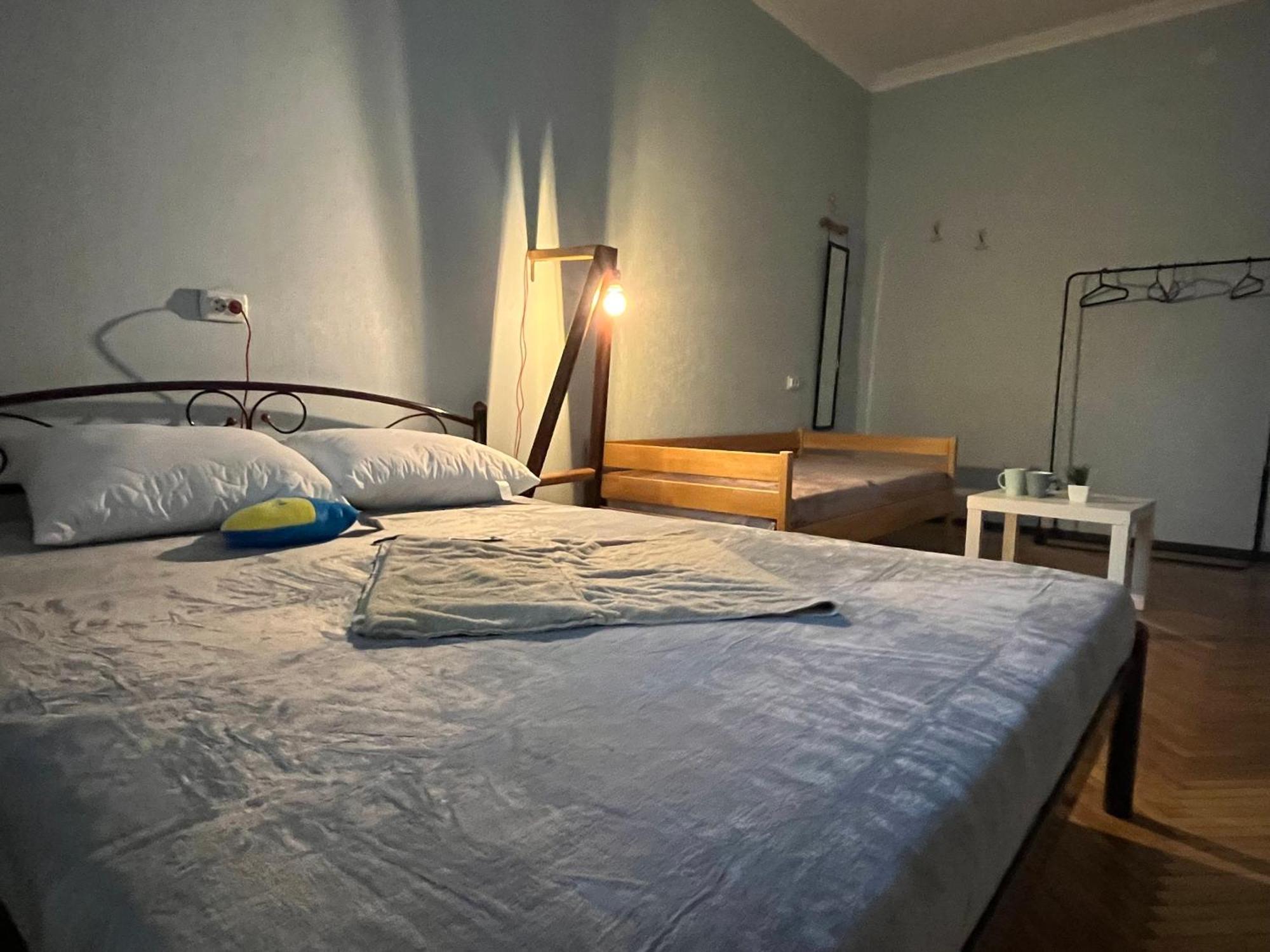 Ararat-Klovskaya Hostel-Apartments Kiev Ngoại thất bức ảnh