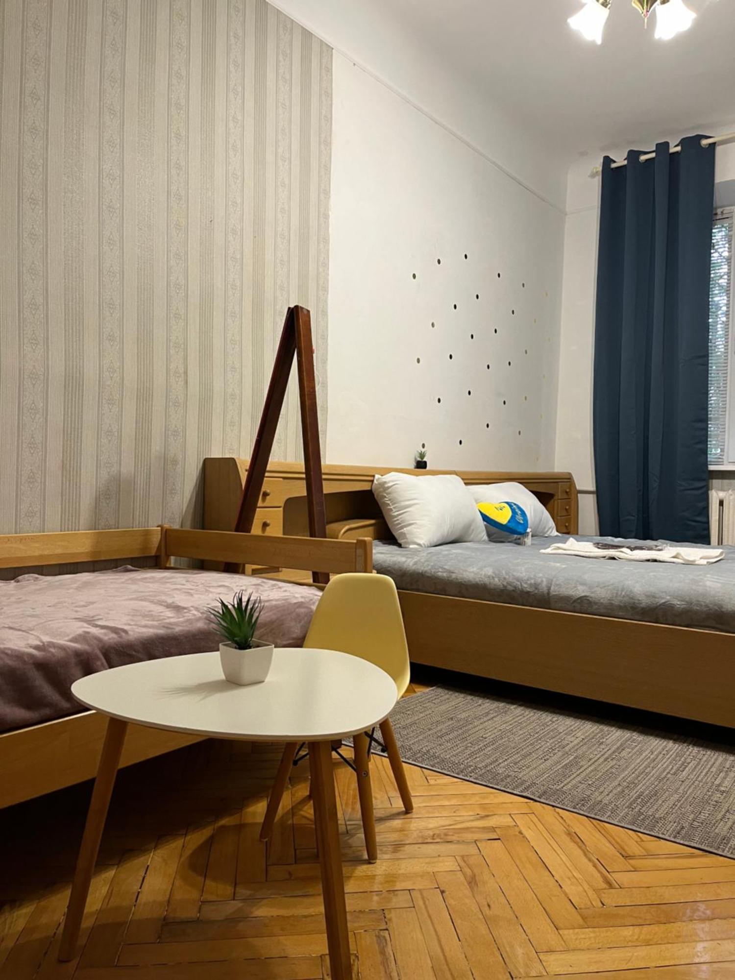 Ararat-Klovskaya Hostel-Apartments Kiev Ngoại thất bức ảnh