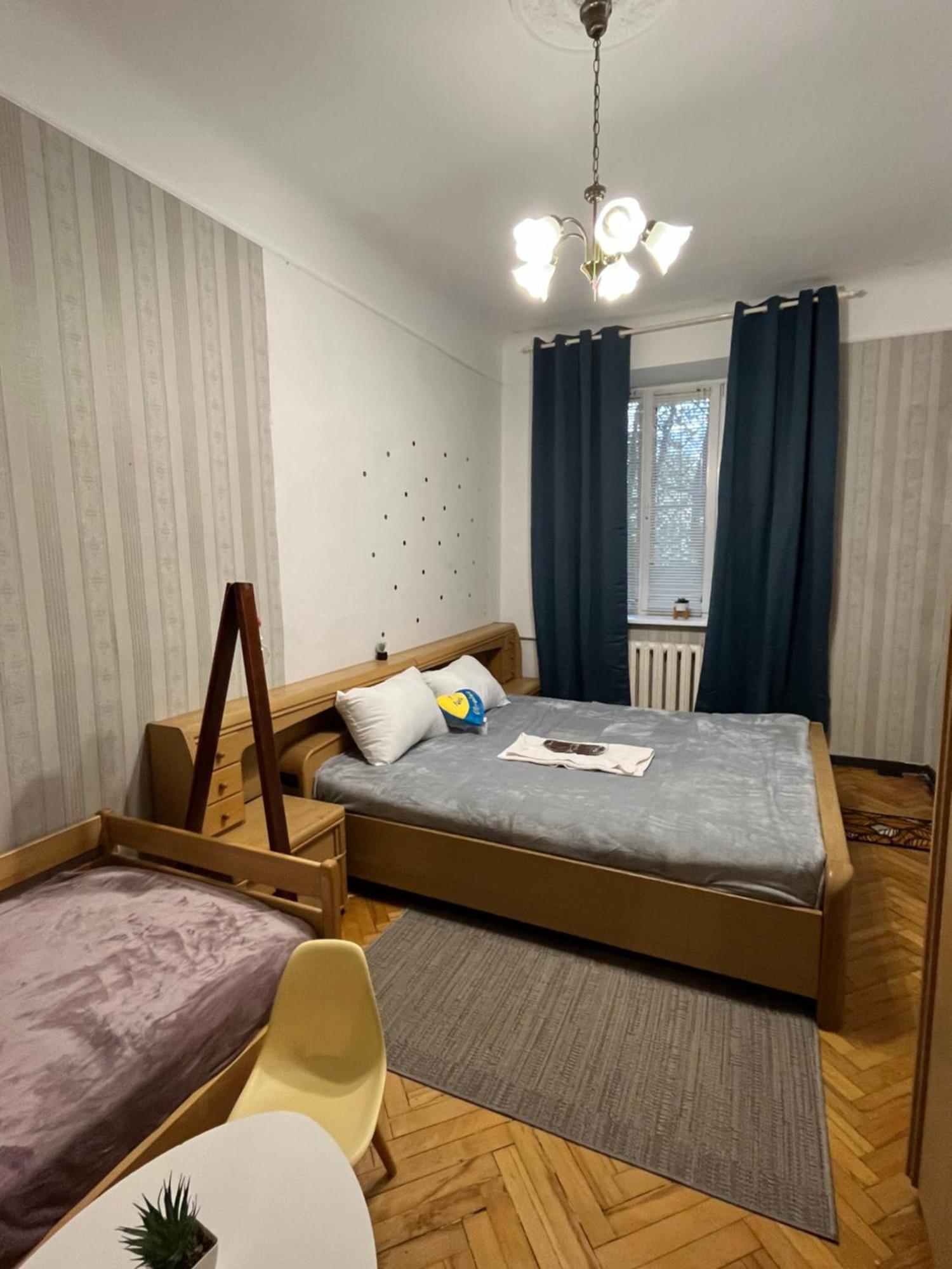 Ararat-Klovskaya Hostel-Apartments Kiev Ngoại thất bức ảnh