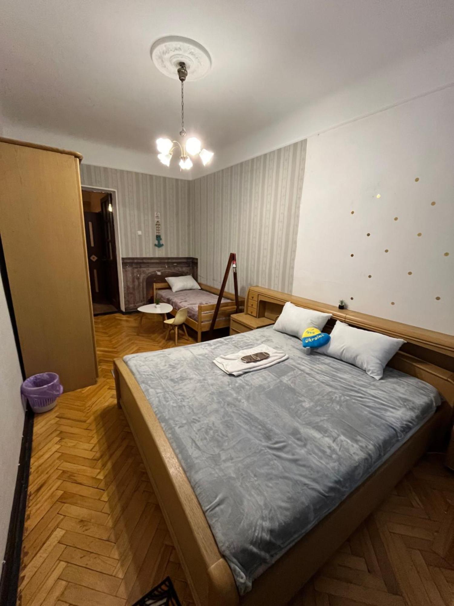 Ararat-Klovskaya Hostel-Apartments Kiev Ngoại thất bức ảnh